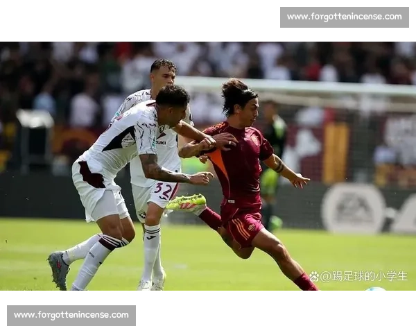 伤退离场：球员因伤病无奈离开赛场的背后故事与影响分析